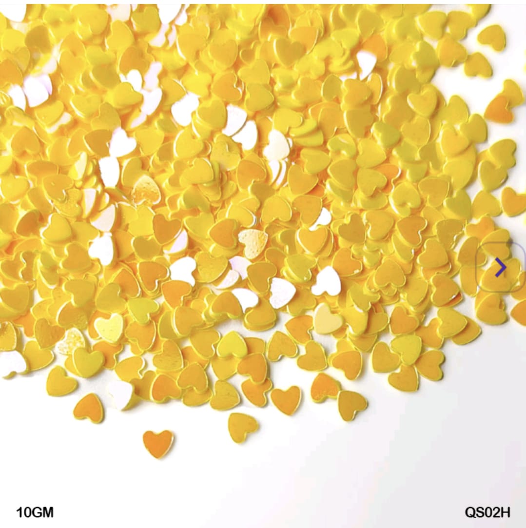 Qs02H Yellow Color heart sequins 10g