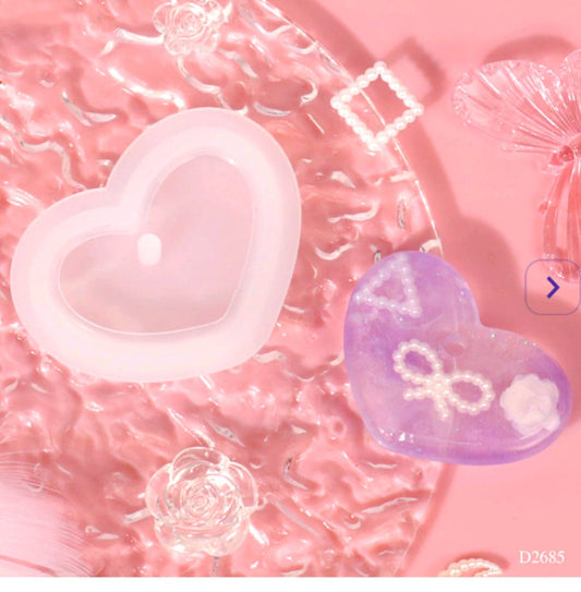 D2685 Resin Mould Heart 41*53mm 1pc